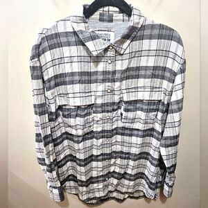 American Eagle Men's Gray White Plaid Seriously Lived In Button Front Shirt MED
